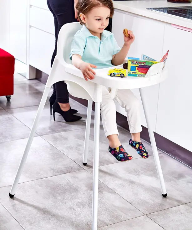 Chaise haute pour bébé