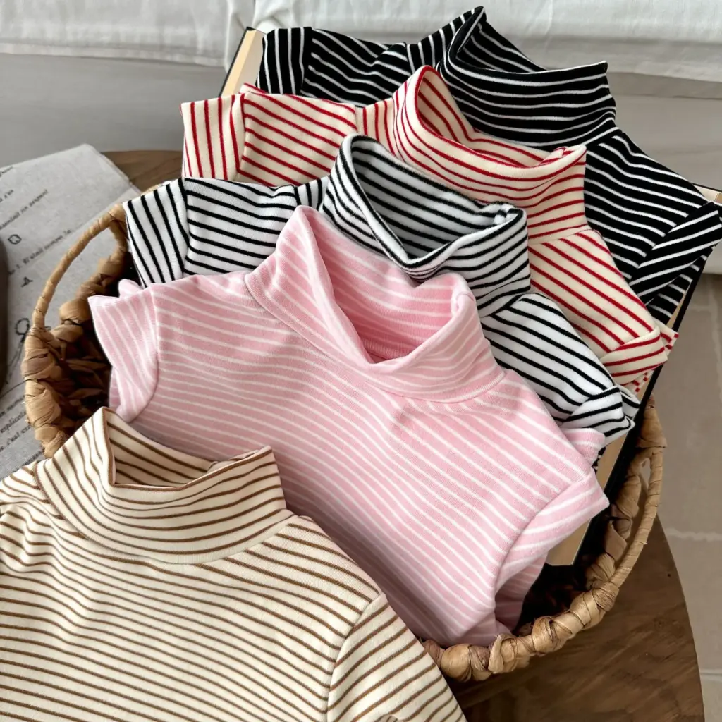 Chemise à manches longues à col roulé pour enfants à rayures classiques, haut de base chaud pour garçons et filles de 2 à 7 ans, vêtement de base essentiel pour la chaleur