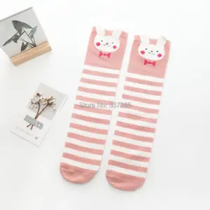 lapin-a-rayures-roses